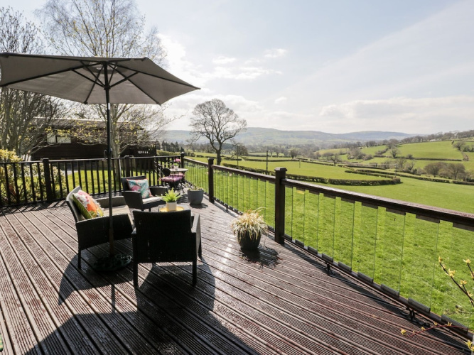 Summertime Lodge