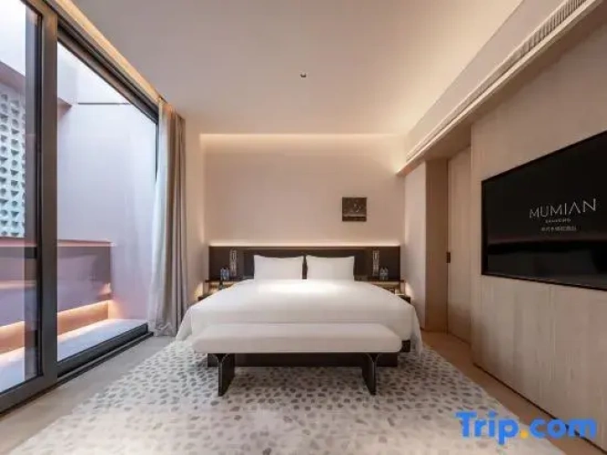 Premier Suite