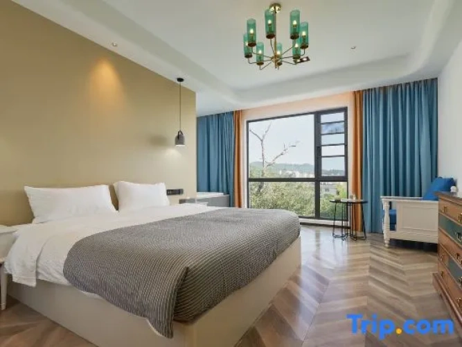 1 Bedroom Deluxe Suite