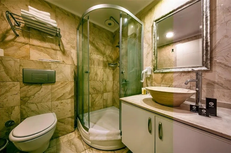 Standard Double room with city view
