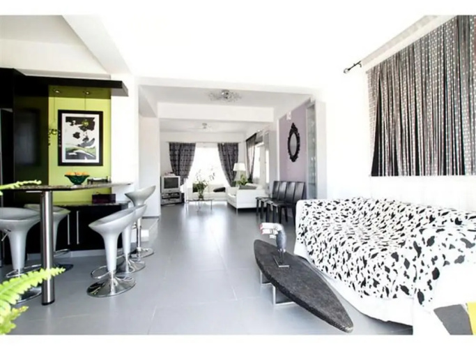 Villa Dione