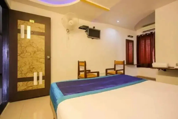 I Cloud Sri Sai Inn