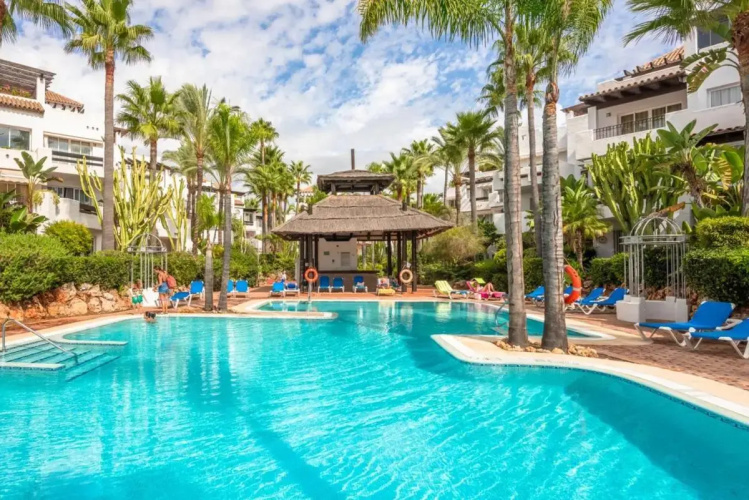 Beachside Luxury 2 bedroom apartment, Puerto Banus