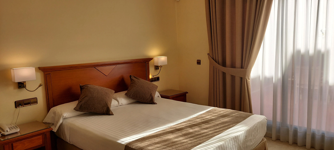 Hotel Mainake