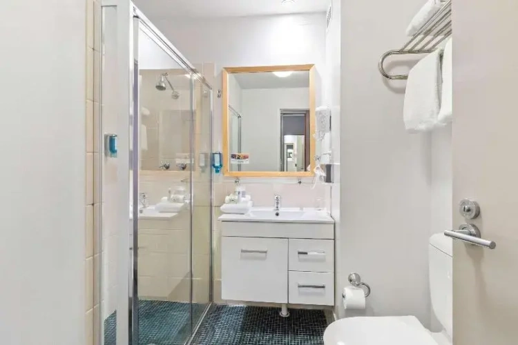 Standard Sextuple room