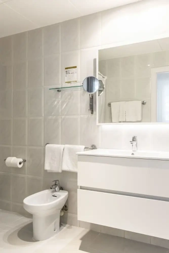 Standard Triple room with balcony