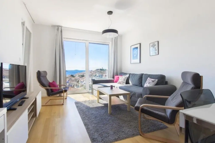 2 Bedrooms Deluxe Apartment with balcony and with sea view