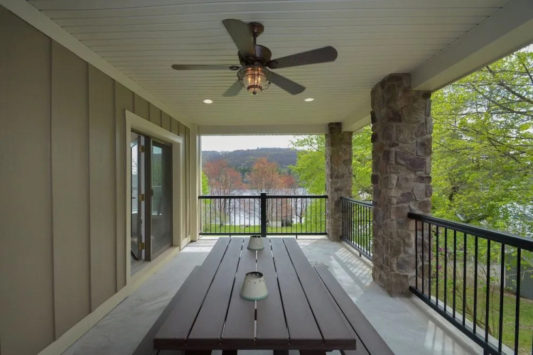 Lake Stone Manor