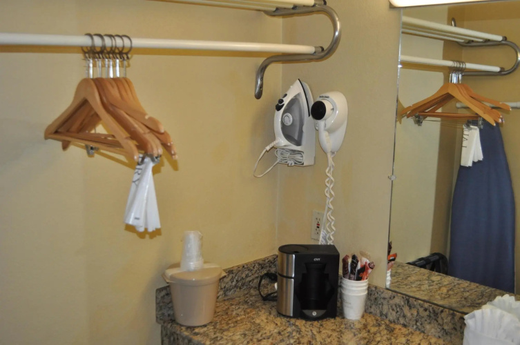 Ramada by Wyndham Cocoa photo 10