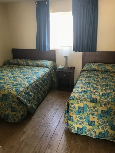 1 Bedroom Family Suite with partial ocean view