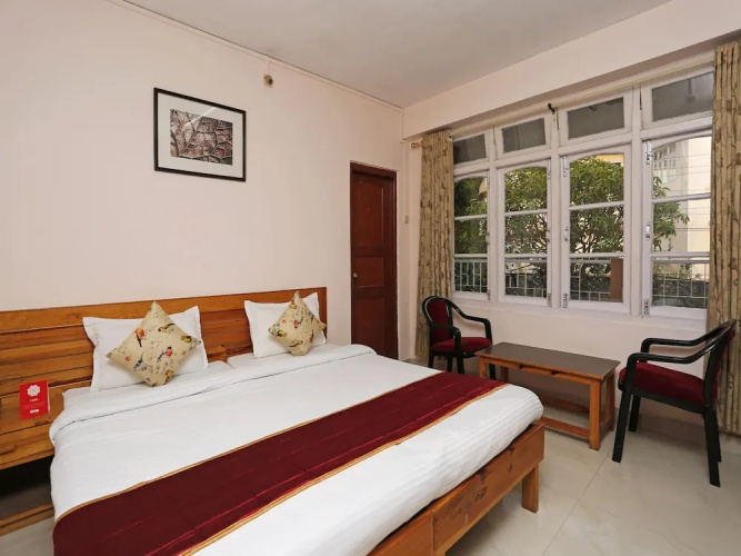 OYO 4740 White Orchid