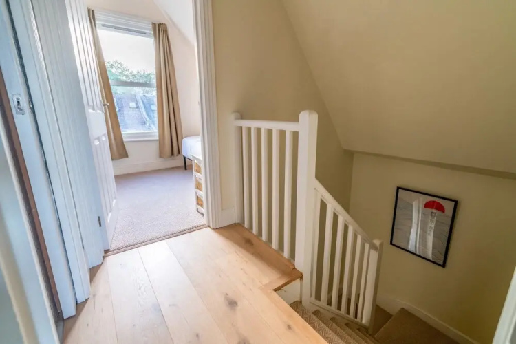 Beautiful Two Bedroom Abode In Clapham