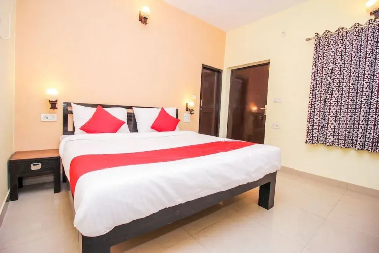 OYO Flagship 22531 C Scheme Ashok Nagar