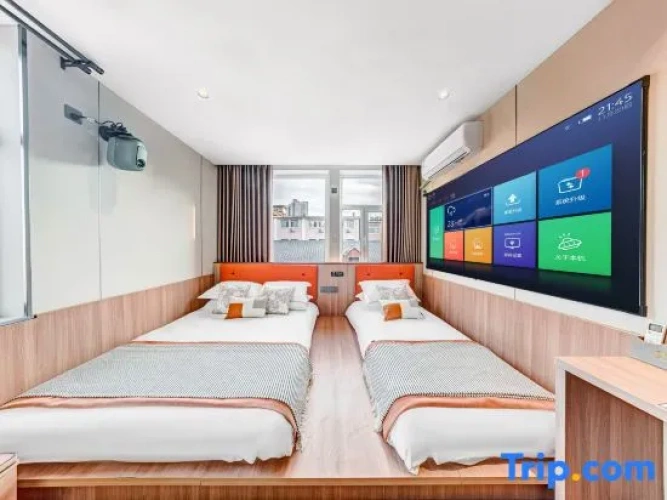 Standard Family room