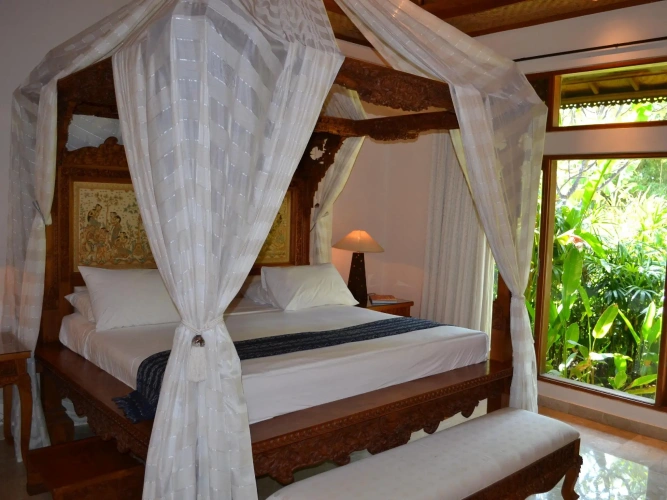 2 Bedrooms Villa