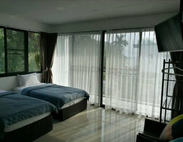 Standard Family room