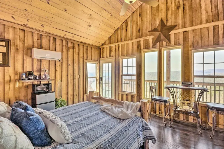 Peaceful Mountain Air Getaway w/ Fire Pit!