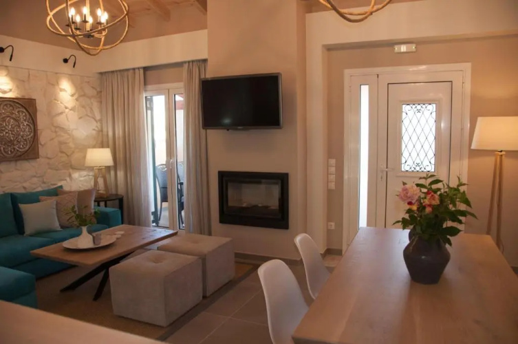 Lola's House