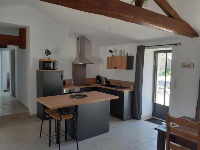 3 Bedrooms Cottage