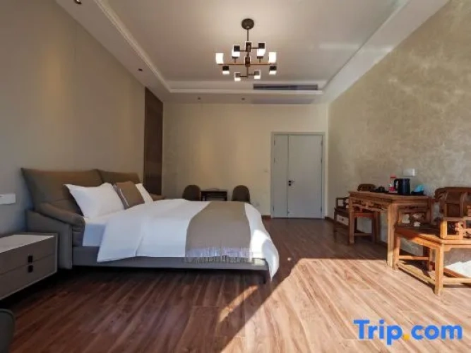 Twin Family Suite