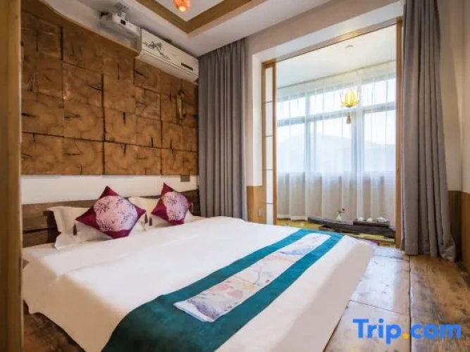 Standard room with balcony