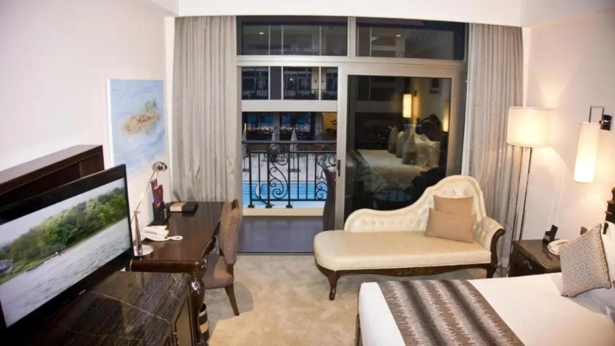 Amazing Duplex Suite Available