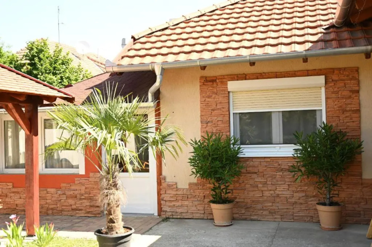 Pitypang Apartman