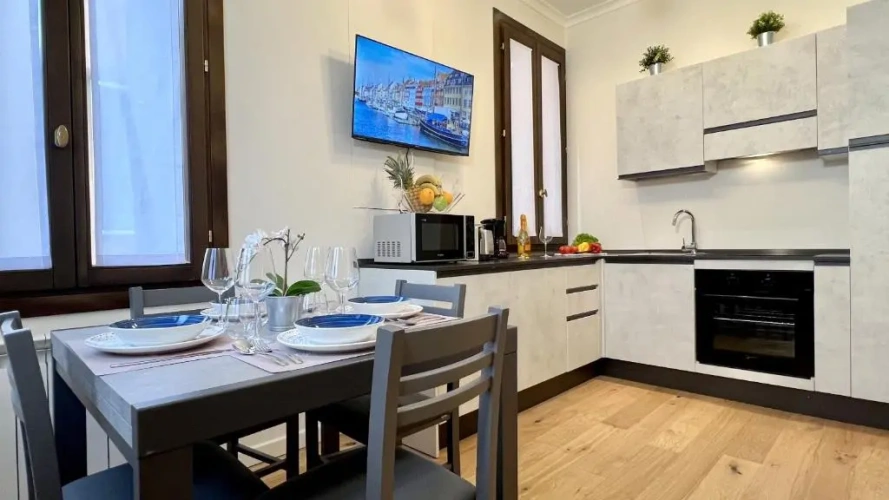 1 Bedroom Apartment