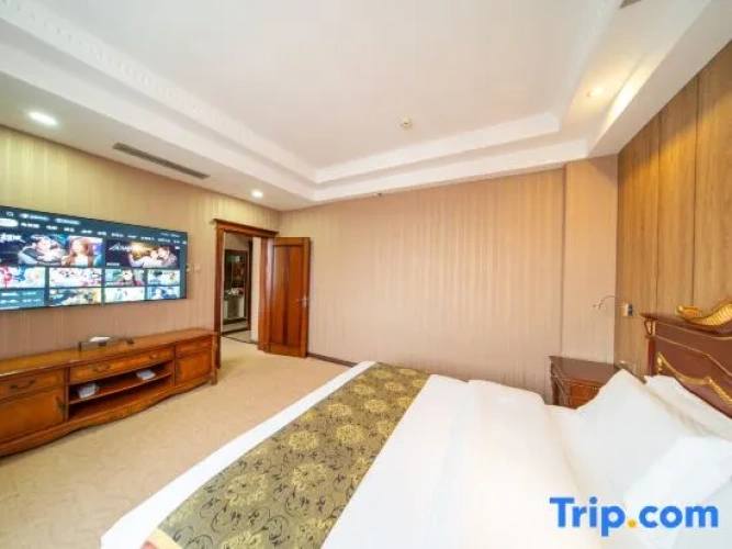Business Sextuple Family Suite