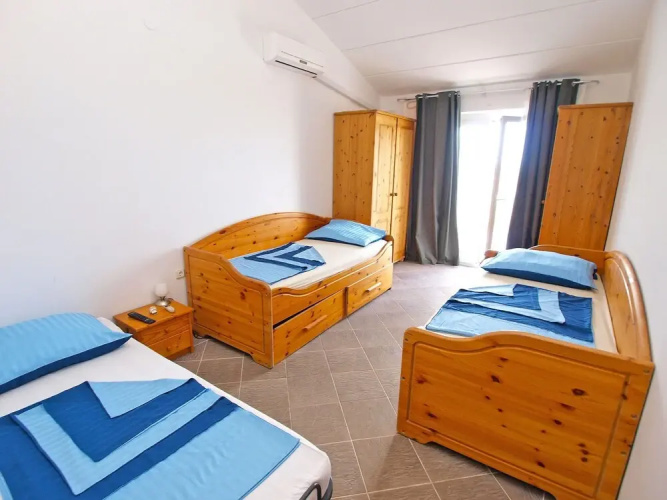 Apartments Ivan 65