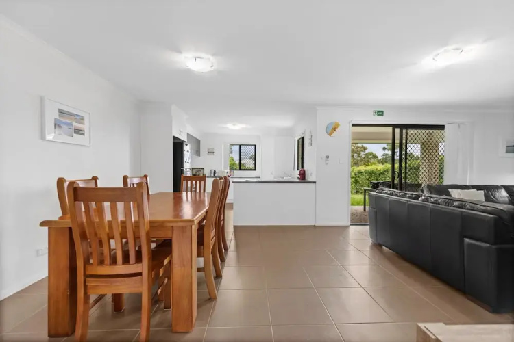 Charming 3-bed Home On Sunshine Coast