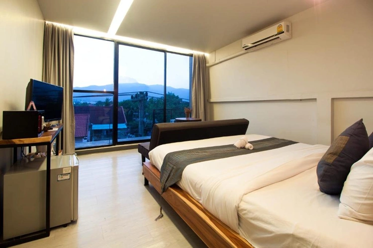 Deluxe Suite