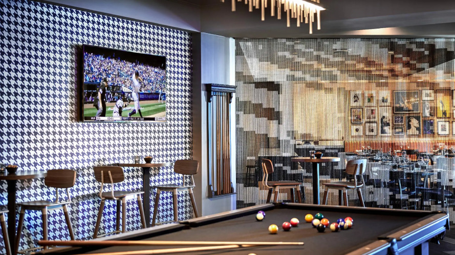 Renaissance Los Angeles Airport HotelOver view