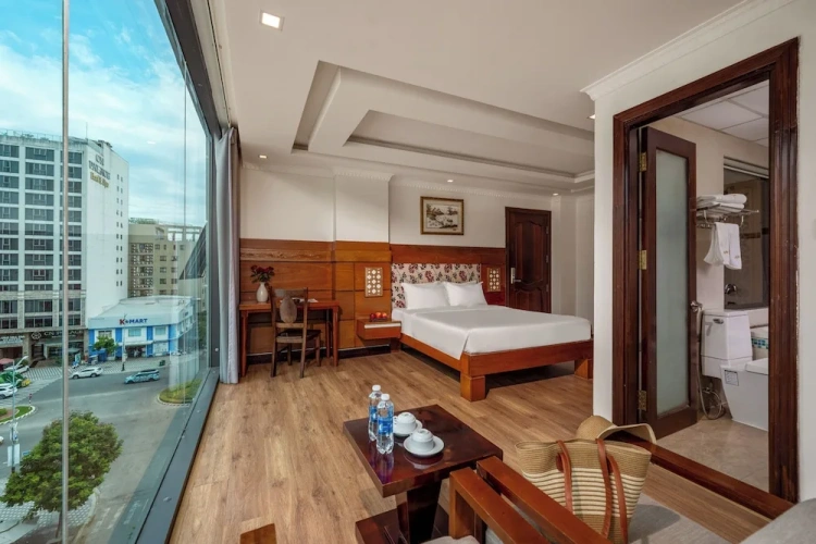 Standard Double room with balcony and with city view