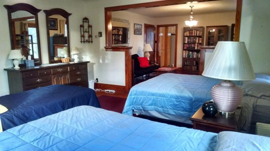 Fish & Loaves Bed and Breakfast