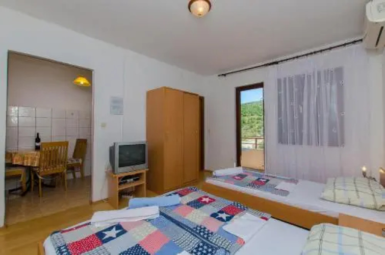 Apartments Bilo