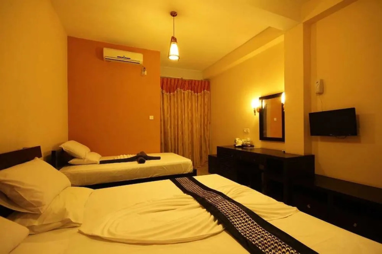 Sanoreech Hotel