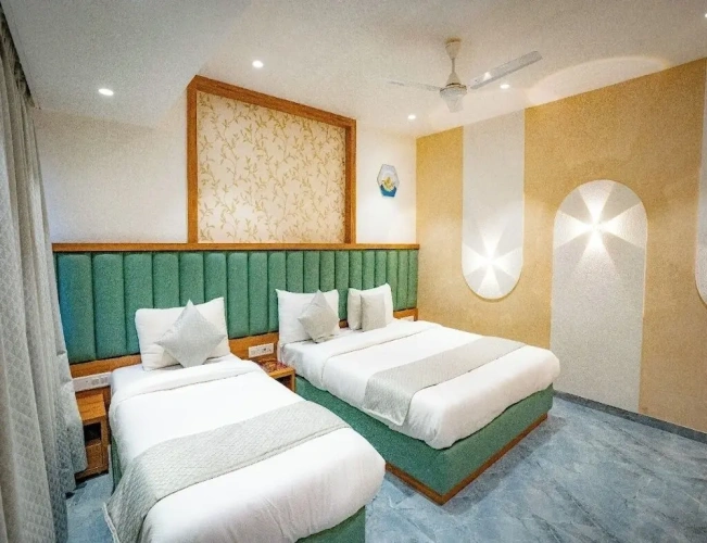 Standard Triple room