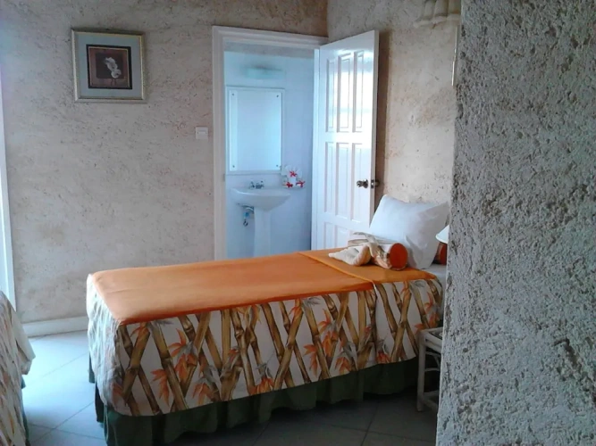 3 Bedrooms Villa beachfront