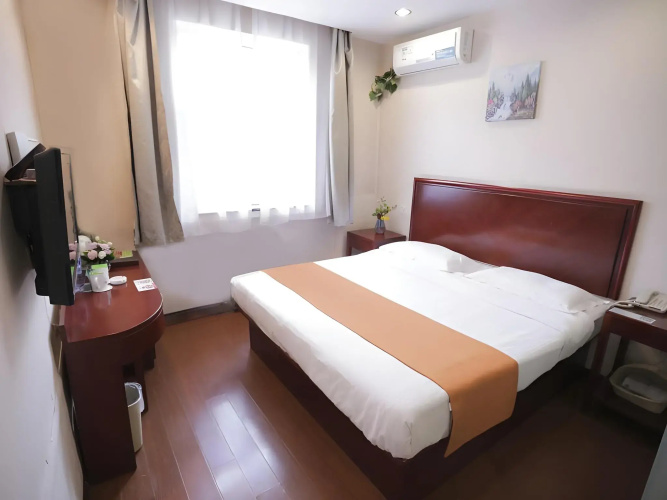 GreenTree Inn Baoding Sanfeng Road Agricultural University Shell Hotel