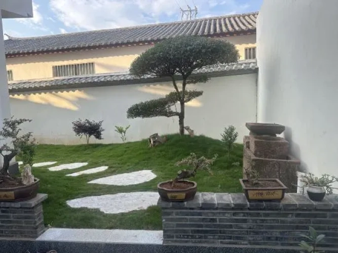 Manye Bai Ethnic Residence Vacation Homestay (Shaxi Ancient Town)