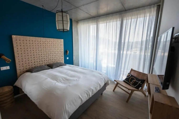 Standard Double room with pool view