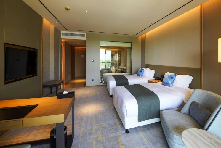 Deluxe Quadruple room with garden view