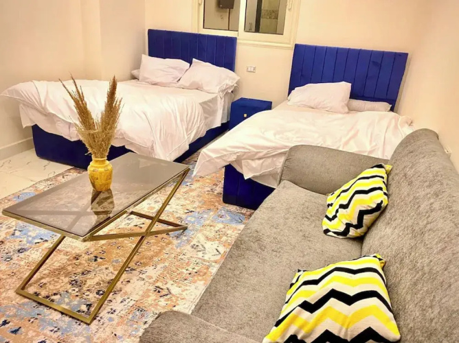 Farsha Pyramids Inn