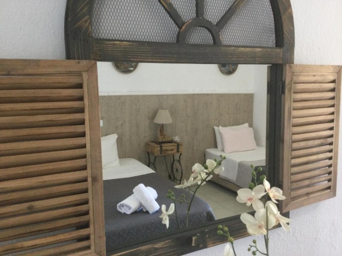 Standard Triple room