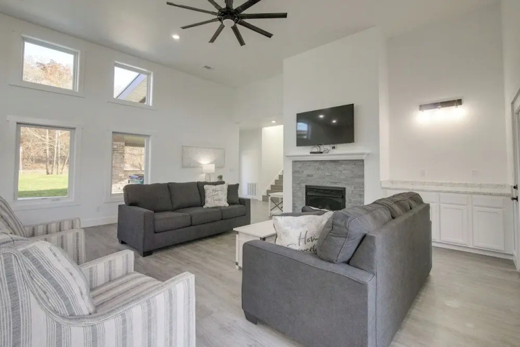 Bright Cotter Vacation Rental w/ White River Views