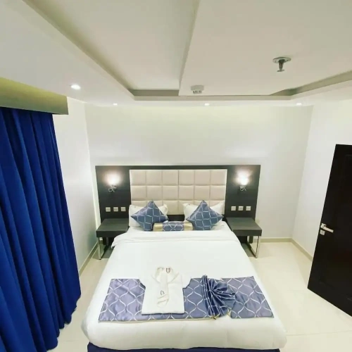 Economy room