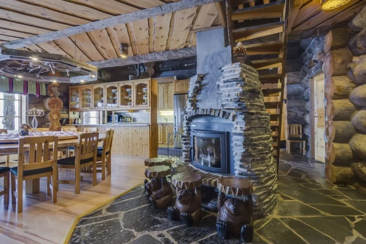 Standard Chalet