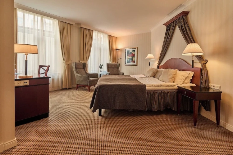 Standard Double Basement room