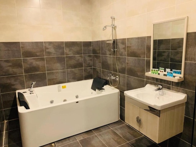 Deluxe Suite